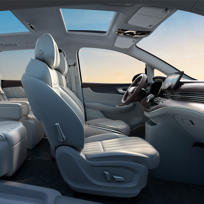 550 km MPV EV voiture Roewe iMAX8 EV 2022 Première classe édition diamant 4