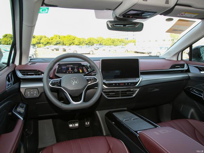 Autos électriques électriques 2025 Véhicule à énergie nouvelle Id6 Berline Véhicules électriques à conduite à gauche 1