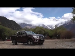 Auto nouvelle version Nissan Navara Grand espace Véhicules à essence voiture Nissan Navara avec 5 places