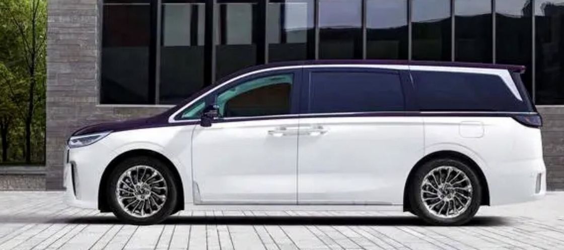 100km/H VOYAH Dreamer MPV EV Car 2022 7 Seats 4 Seats Mengxiangjia