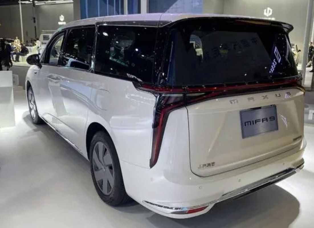 2024 Maxus MIFA9 MPV EV Car  7 Seats Range 480km 560km Front Wheel Drive